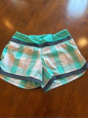 Lululemon Speed Shorts in Checkmate Lagoon 2.5” inseam